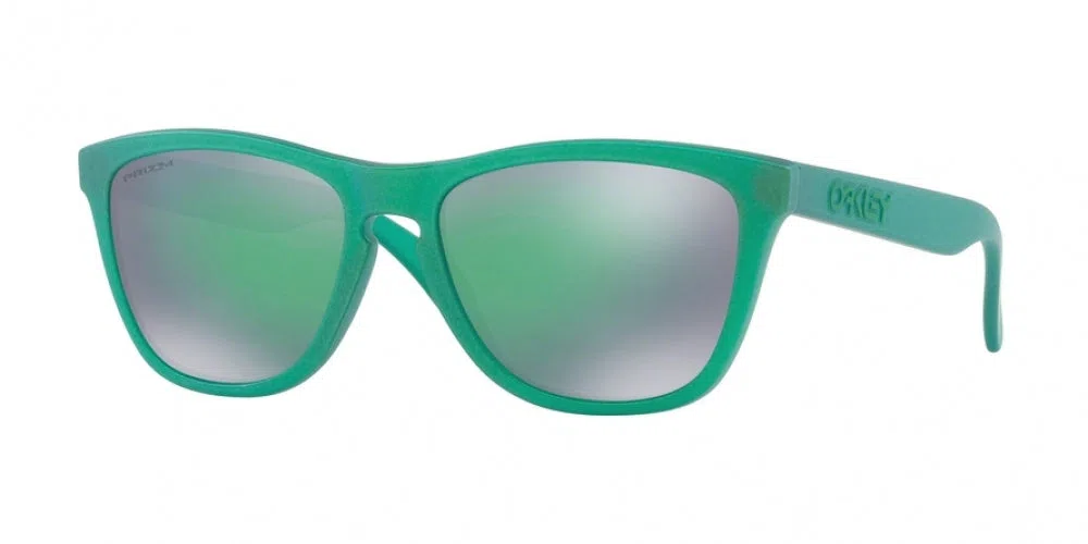Oakley Frogskins 9013 Sunglasses - Crystal Clear - view 2